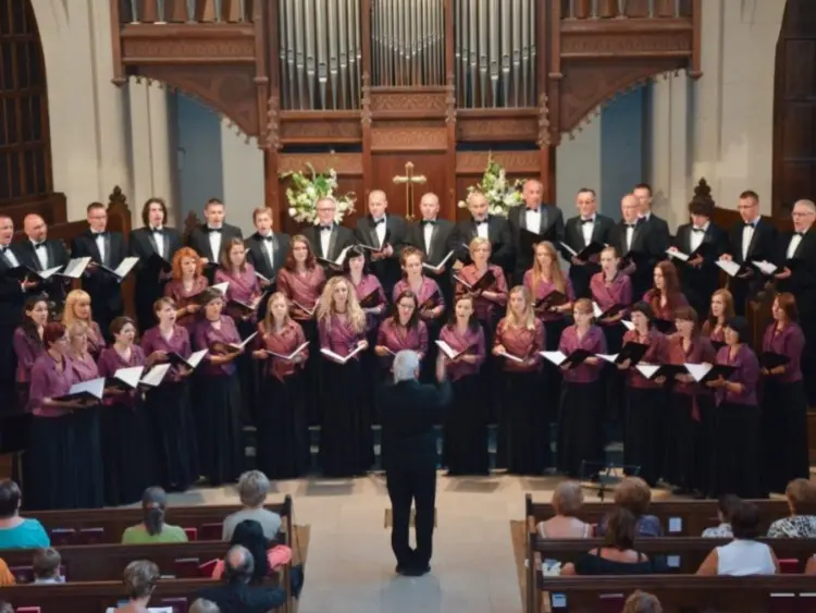 15. Starptautiskais koru un orķestru festivāls Parīzē, Francijā 19.–23.08.2026