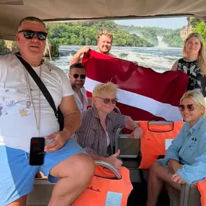 4. diena Ugandā. Pikniks pašā Nīlas viducī jeb oda Nīlai