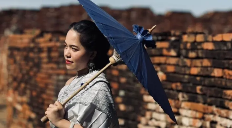 Iejukt Taizemes krāsu karuselī